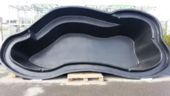 Teichbecken T13000 - Koi (GFK) - XXL-Produkt 5 Teichbecken T13000 - Koi (GFK) - XXL-Produkt -Gartenbedarfs Geschäft t13000 gfk becken detail 1280x1280